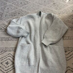 Elegant Gray Women's Cardigan